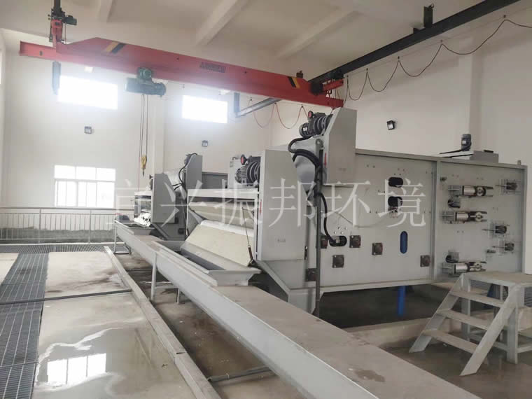 帶式壓榨過濾機工程案例安裝、調(diào)試